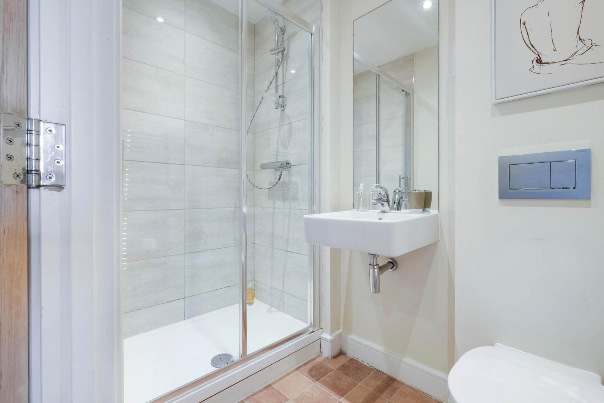 Alder House Serviced Apartment Maidenhead By 360Stays מראה חיצוני תמונה