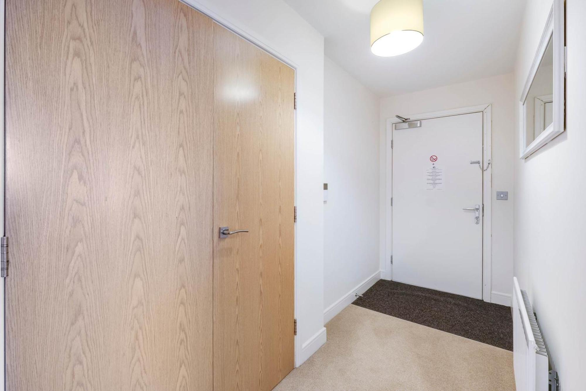 Alder House Serviced Apartment Maidenhead By 360Stays מראה חיצוני תמונה